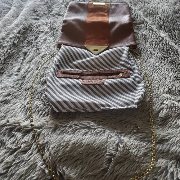 STEVE MADDEN Crossbody Purse - Picture 6 of 7